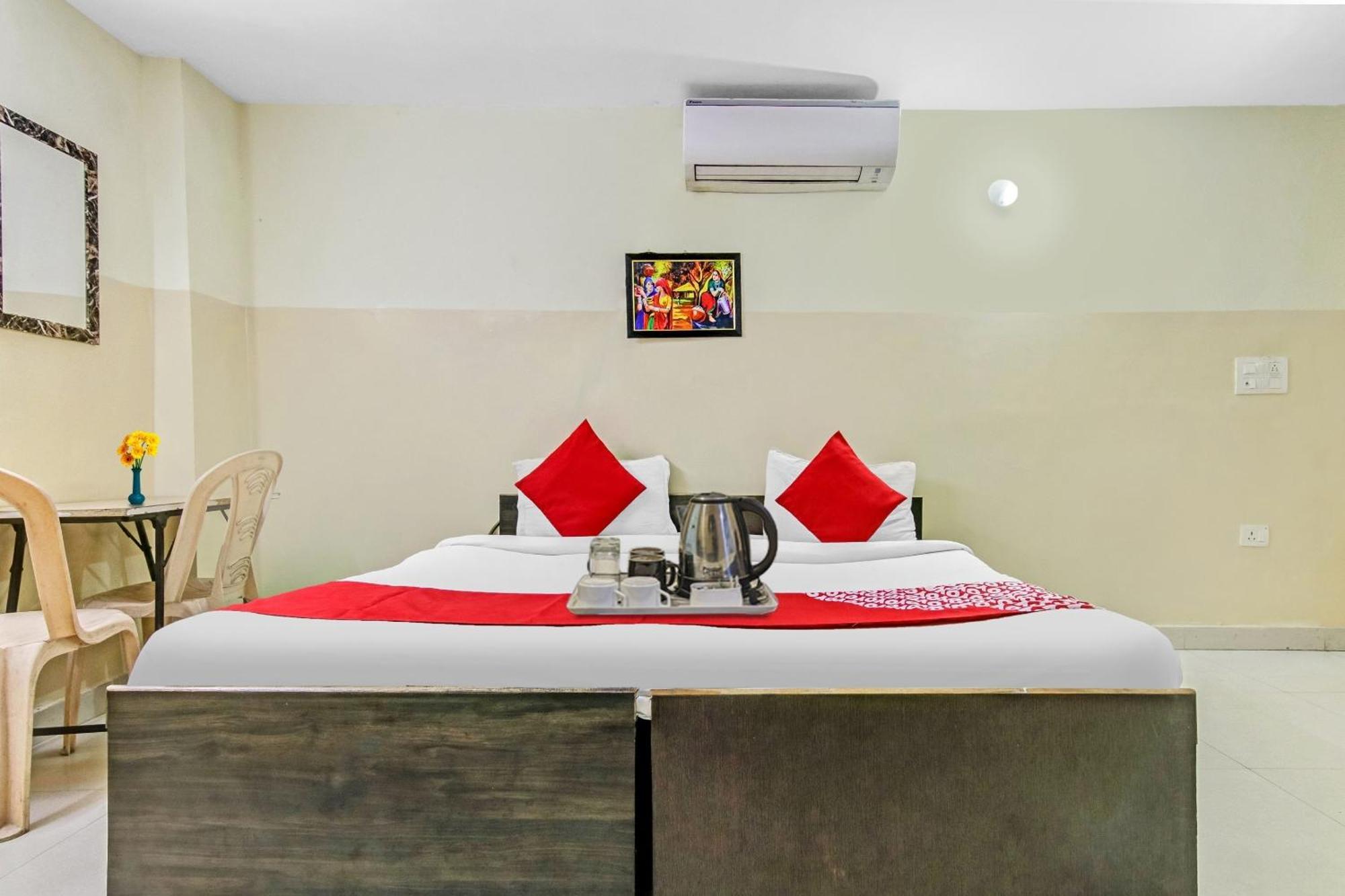 Super Hotel O Royal Green Nuova Delhi Esterno foto