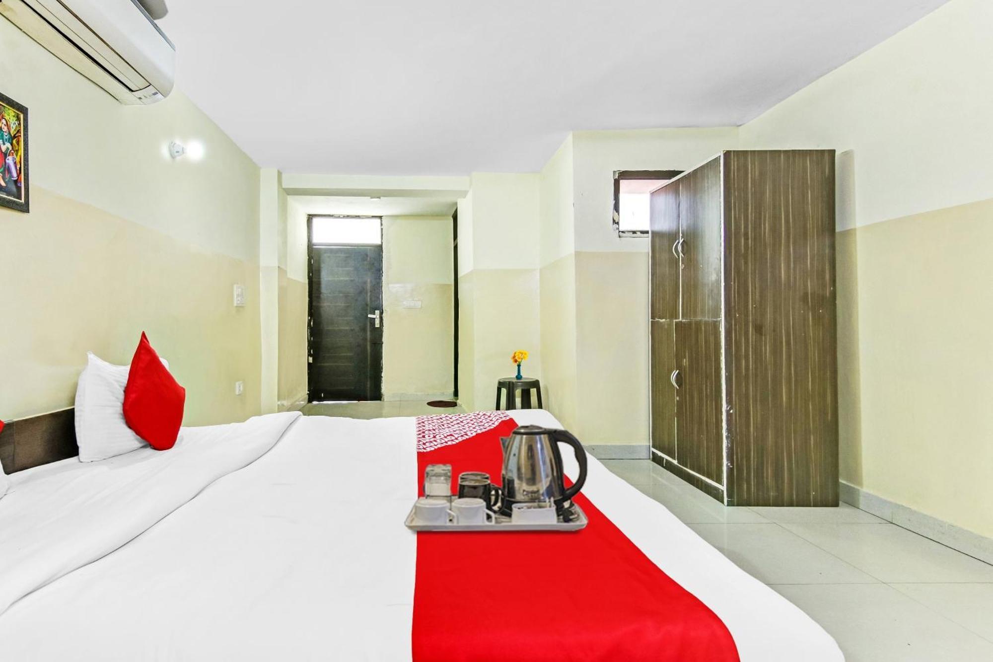 Super Hotel O Royal Green Nuova Delhi Esterno foto